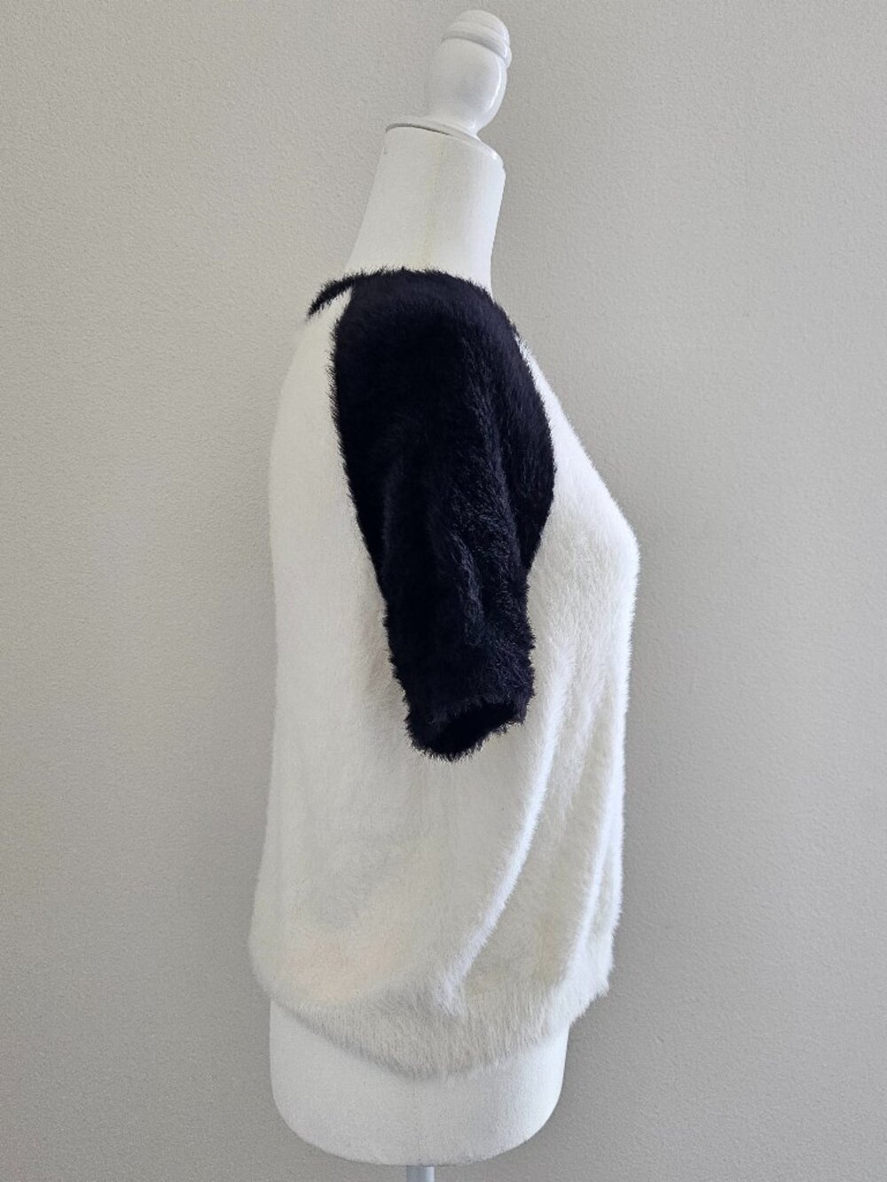 Cotton Emporium Fuzzy Knit Sweater Black White Raglan Soft Top L NWOT - Picture 3 of 10